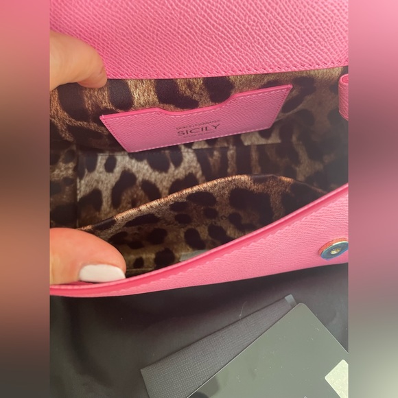 ❌SOLD OUT❌Dolce & Gabbana Pink Floral Sicily Top Handle Bag - Picture 9 of 13